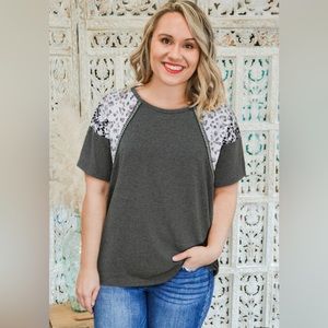 #11 Plus Size Distressed Mix Print Sleeve Tee